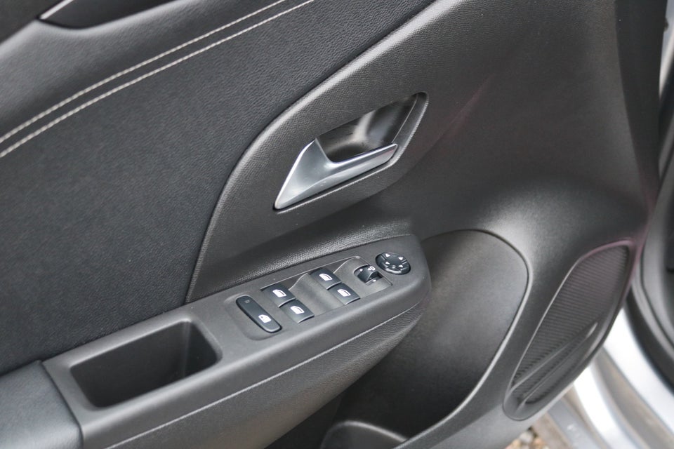 Opel Corsa 1,2 Sport 5d