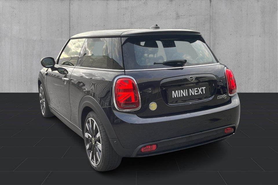 MINI Cooper SE Maximise 3d