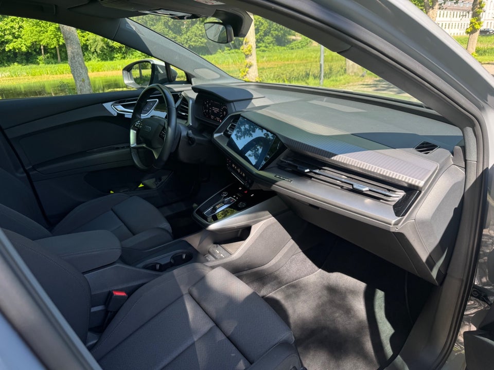 Audi Q4 e-tron 35 S-line Sportback 5d