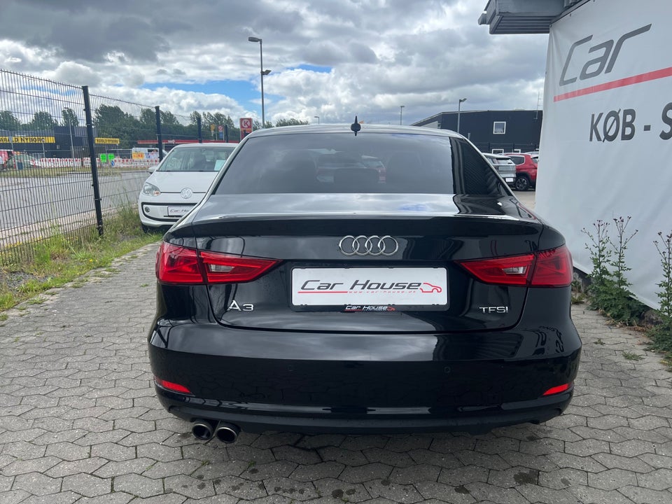 Audi A3 1,8 TFSi 180 Ambiente S-tr. 4d