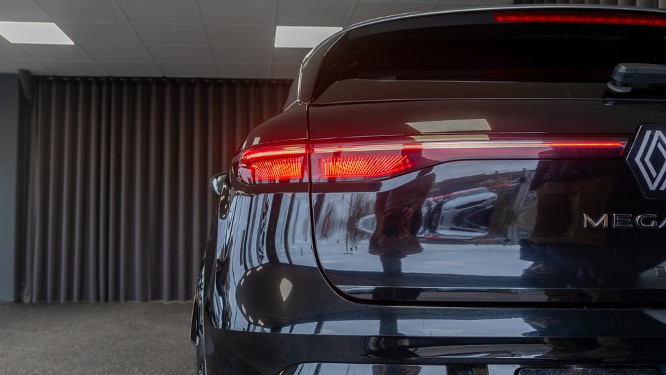 Renault Megane E-Tech 60 Iconic 5d