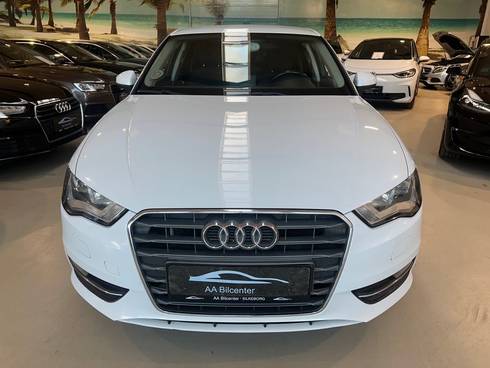 Audi A3 1,6 TDi Ambition Sportback 5d