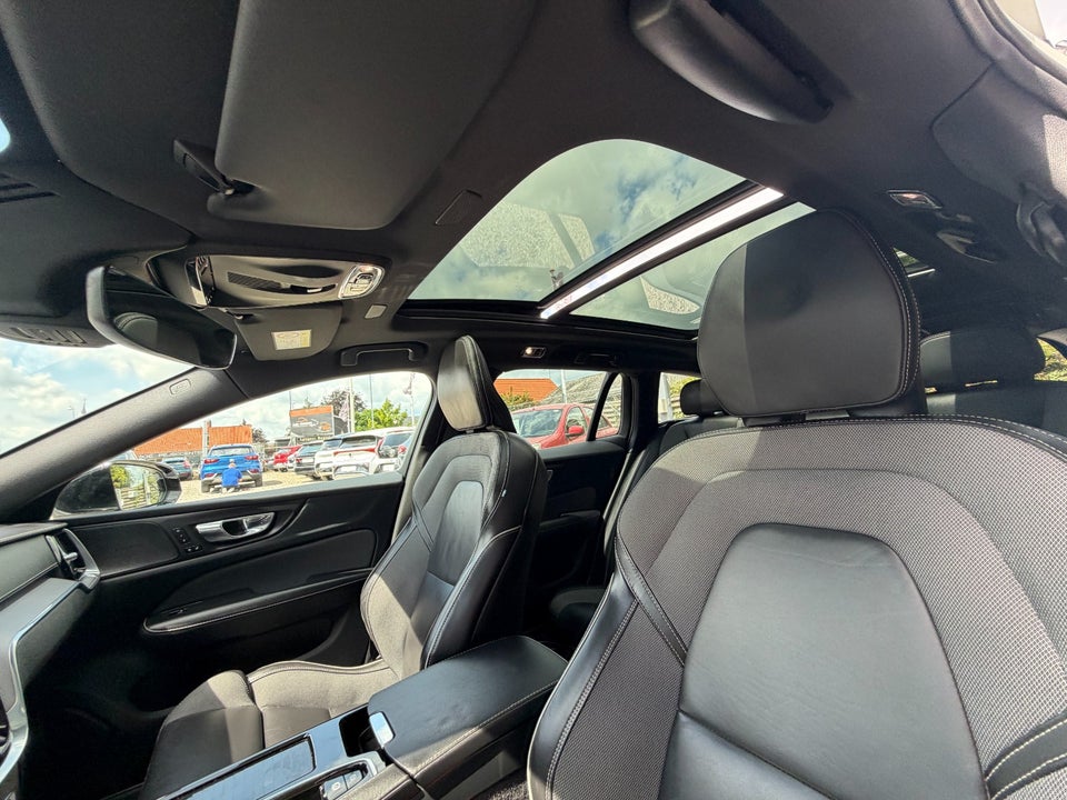 Volvo V60 2,0 T6 ReCharge R-Design aut. AWD 5d