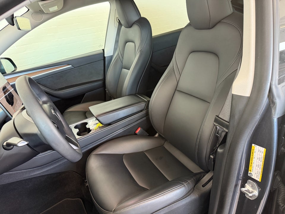 Tesla Model Y RWD 5d