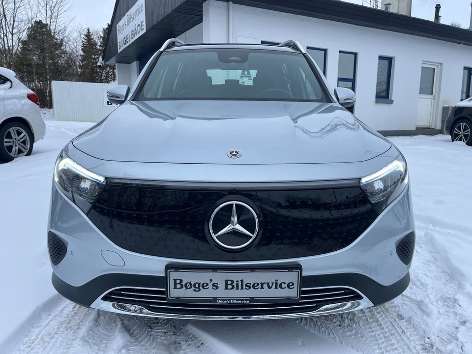 Mercedes EQB250+ Progressive 5d