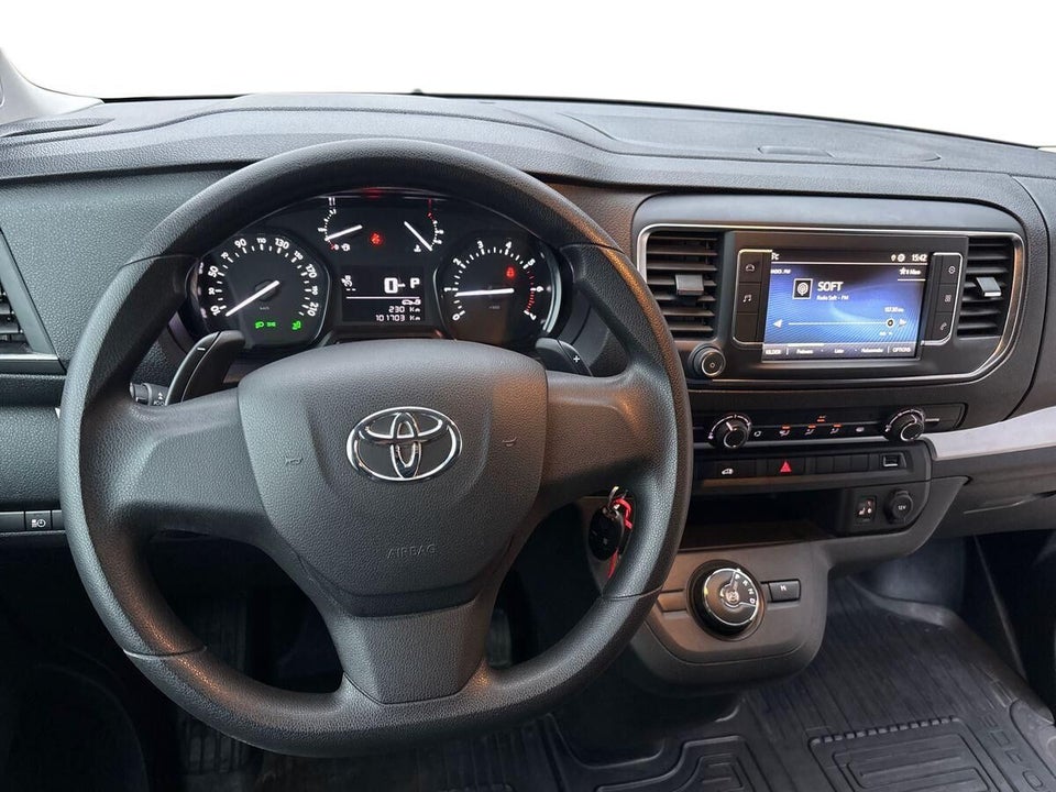 Toyota ProAce 2,0 D 177 Medium Comfort Master aut. 6d