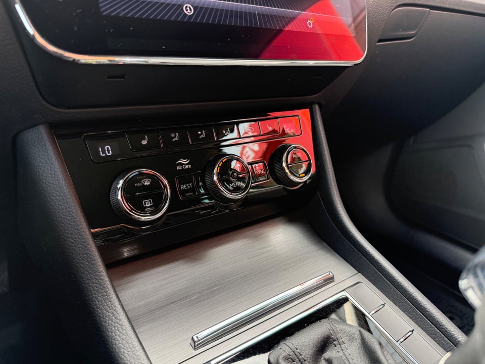 Skoda Superb 1,4 TSi iV Style Combi DSG 5d
