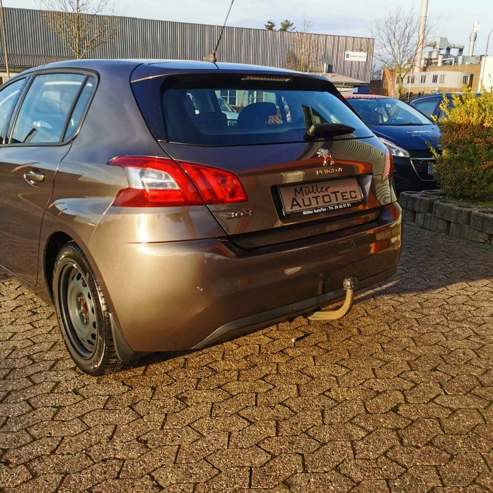 Peugeot 308 1,2 VTi 82 Active 5d