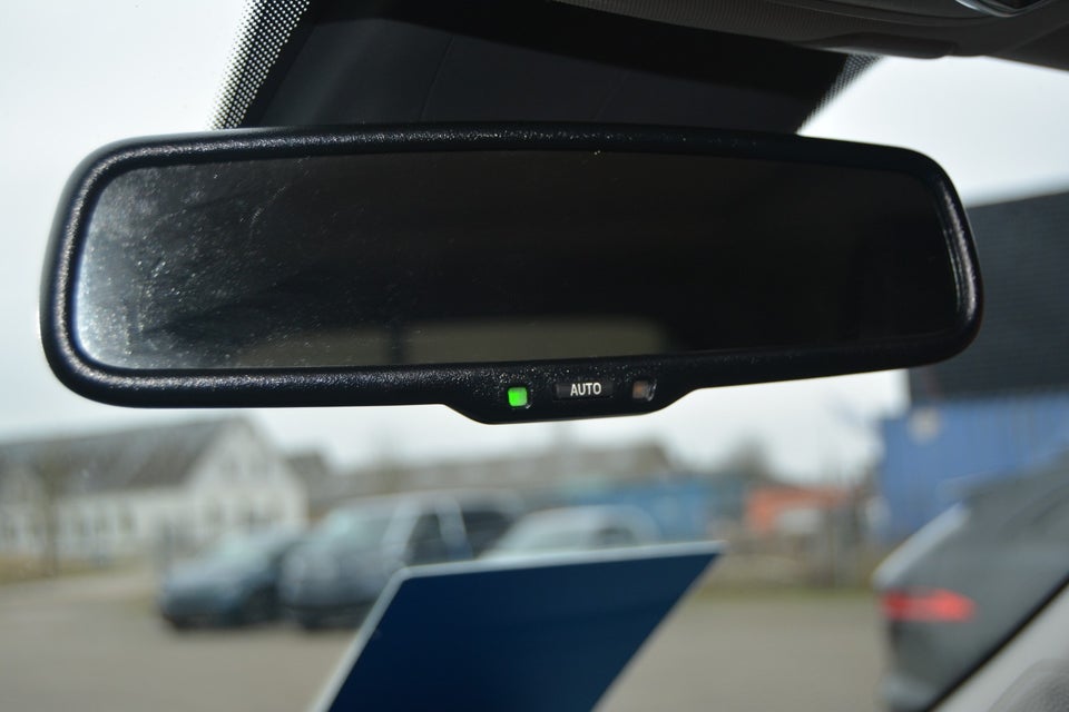 Maxus Euniq6 70  5d