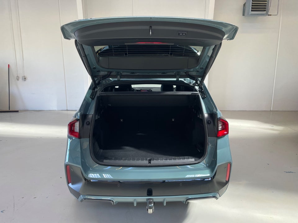 BMW iX1 eDrive20 M-Sport 5d