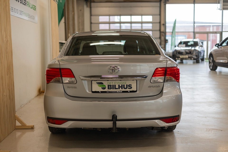 Toyota Avensis 1,6 VVT-i T2 Touch 4d