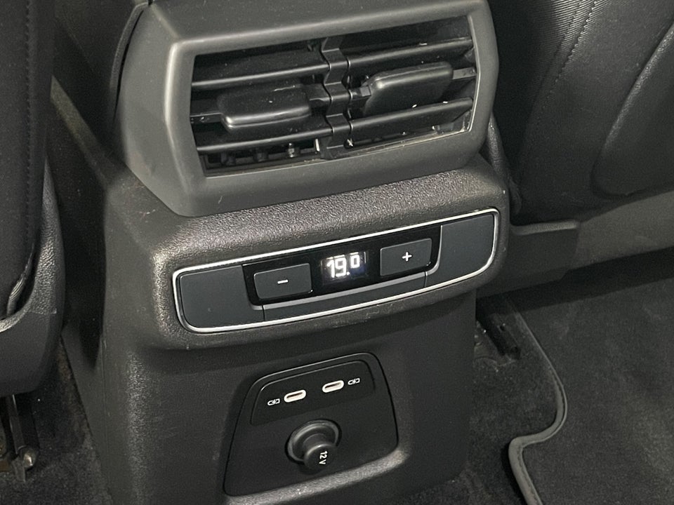 Audi Q4 e-tron 40 Advanced Sportback 5d