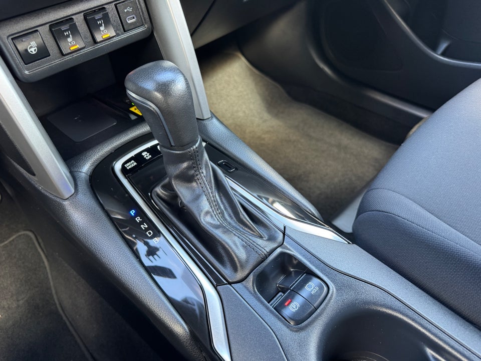 Toyota Corolla Cross 2,0 Hybrid Style CVT Van 5d
