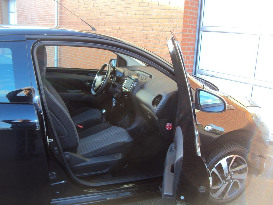 Peugeot 108 1,0 e-VTi 72 Final Edition 5d