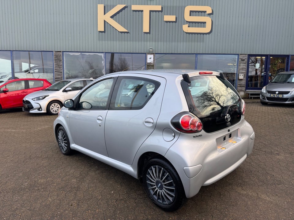 Toyota Aygo 1,0 VVT-i T1 5d