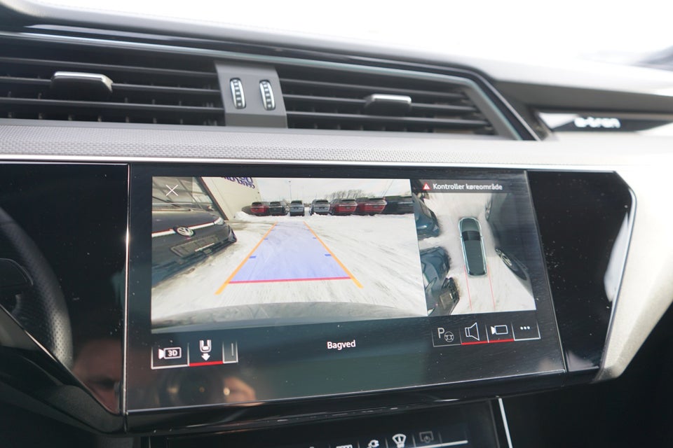 Audi Q8 e-tron 55 S-line quattro 5d