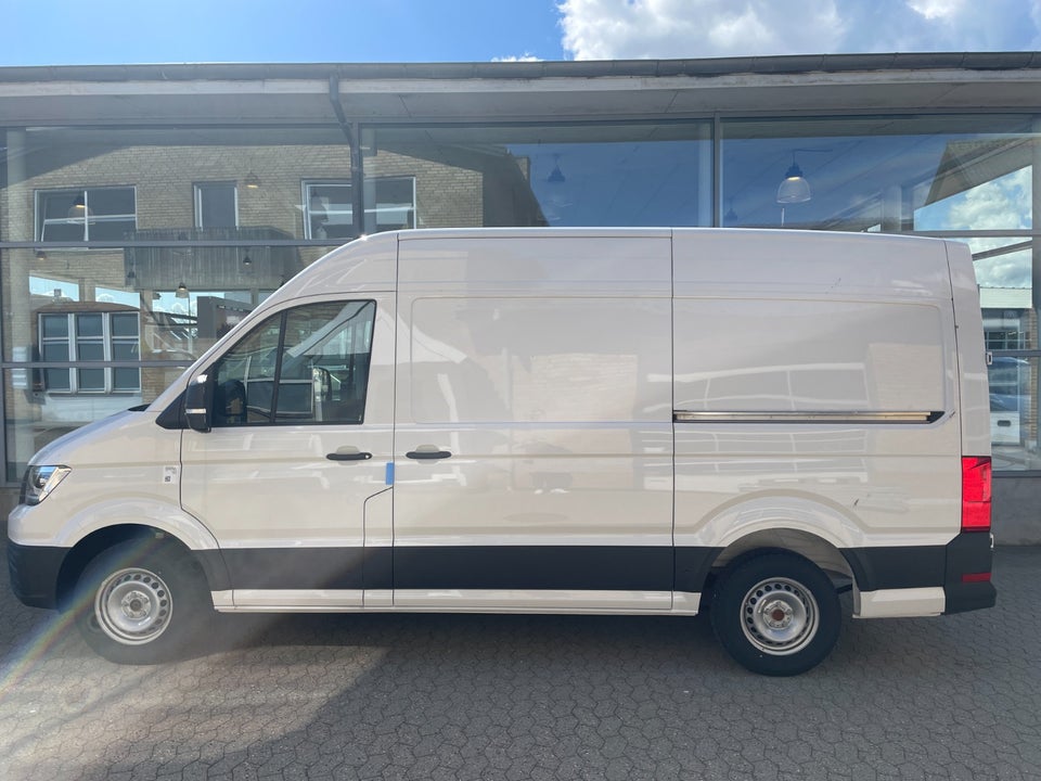 VW Crafter 35 2,0 TDi 140 Kassevogn L3H2 aut.