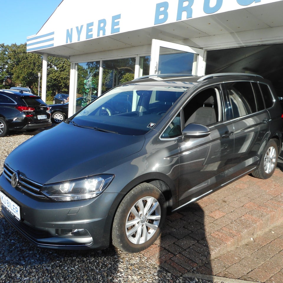 VW Touran 1,6 TDi 115 Highline DSG 7prs 5d