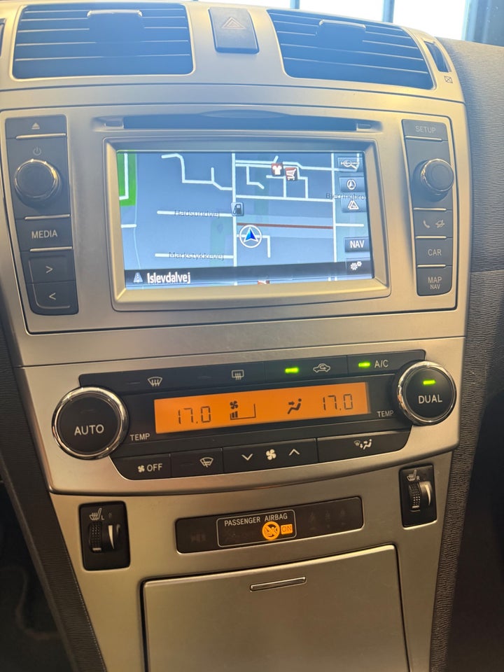 Toyota Avensis 1,8 VVT-i T2 Touch stc. 5d