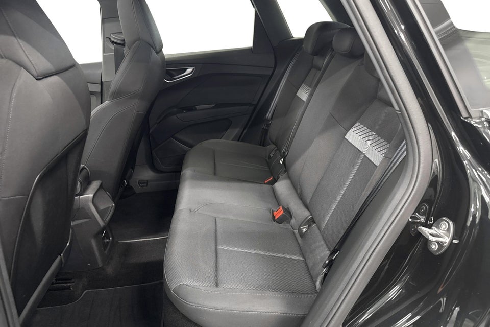Audi Q4 e-tron 45 Progress 5d