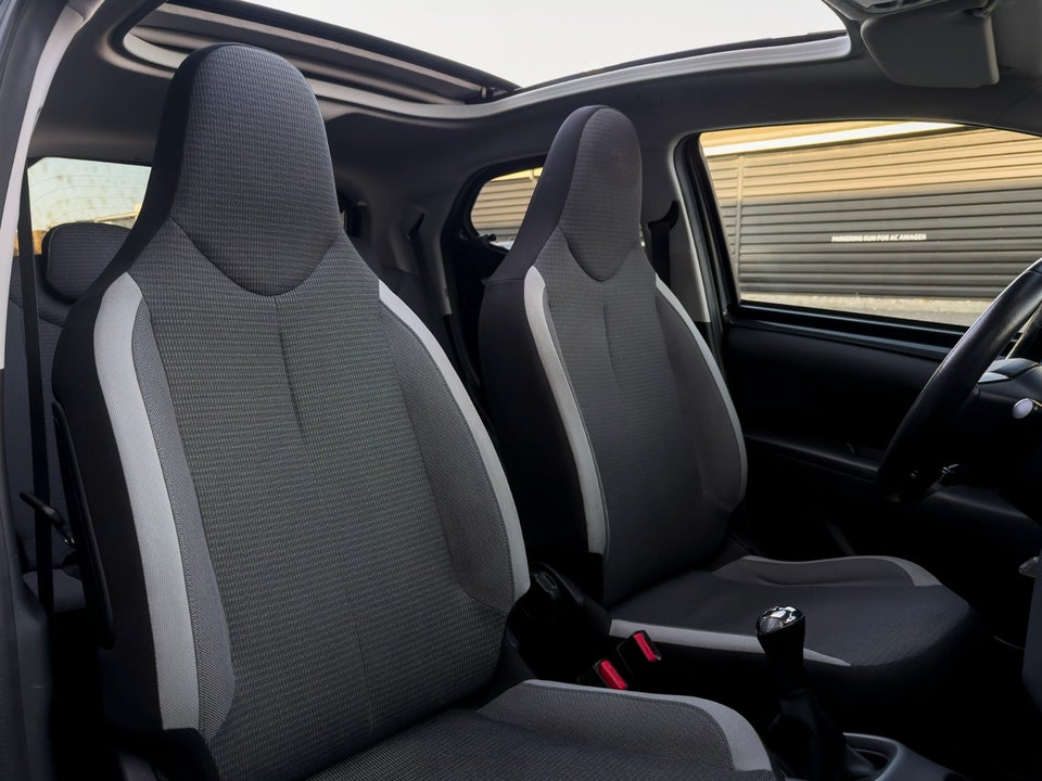 Toyota Aygo 1,0 VVT-i x-sky 5d