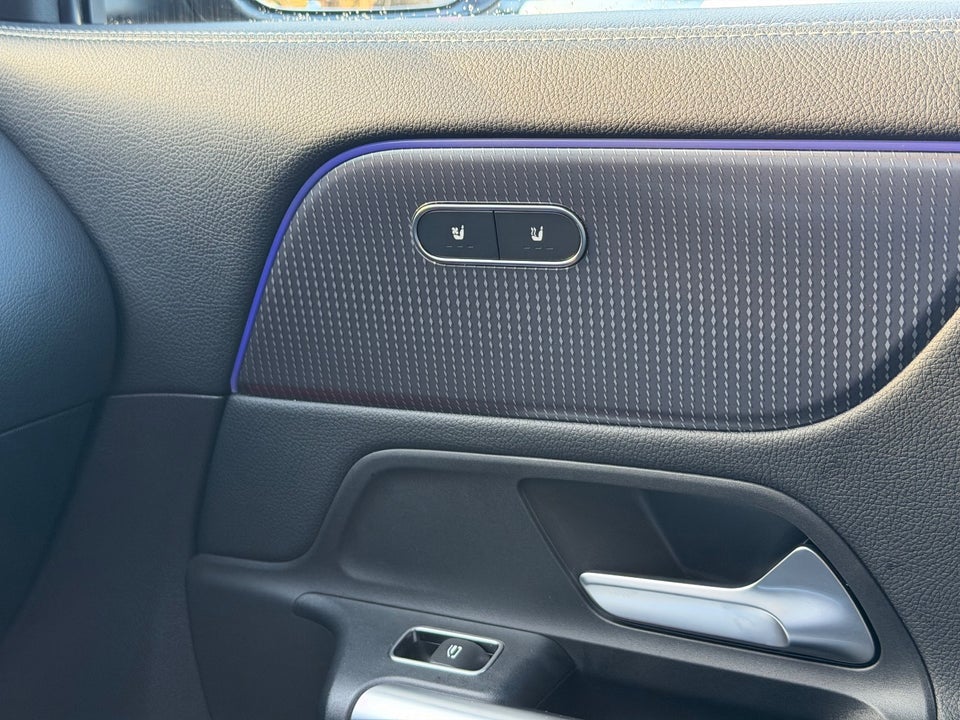 Mercedes EQA300 AMG Line 4Matic 5d