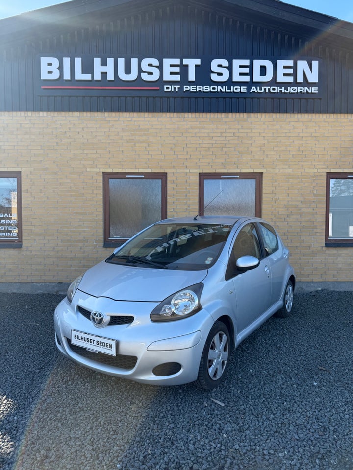 Toyota Aygo 1,0 Plus 5d