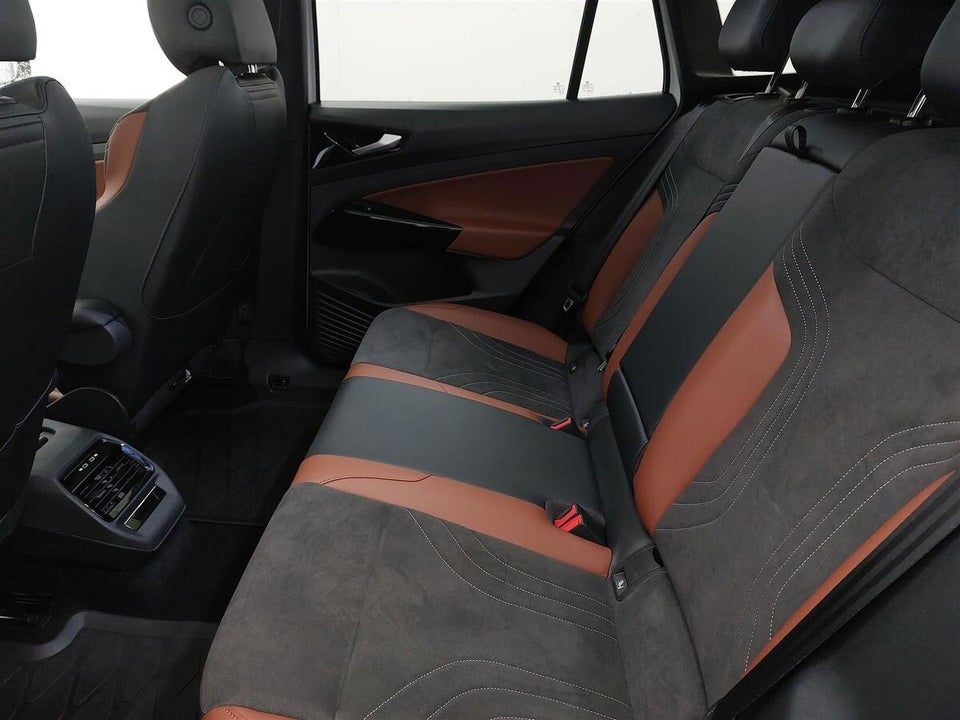 VW ID.4 77 Pro Performance Tech 5d