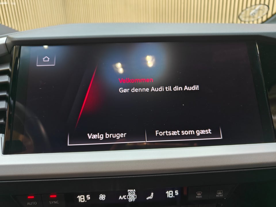 Audi Q4 e-tron 40 Advanced 5d