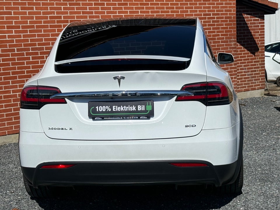 Tesla Model X 90D 5d