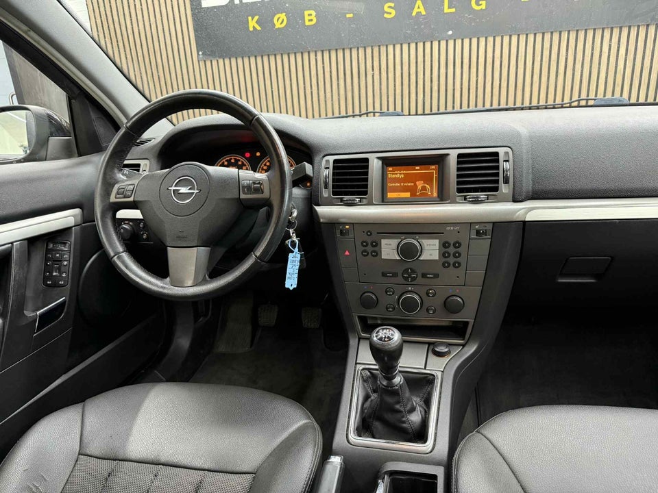 Opel Vectra 1,8 16V 140 Limited 5d