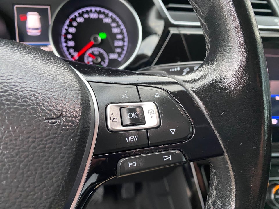 VW Touran 2,0 TDi 150 Highline+ DSG Van 5d