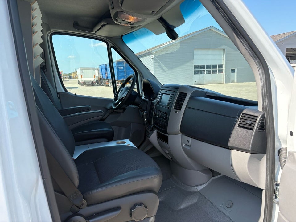 Mercedes Sprinter 316 2,2 CDi R2 Kassevogn aut. 5d