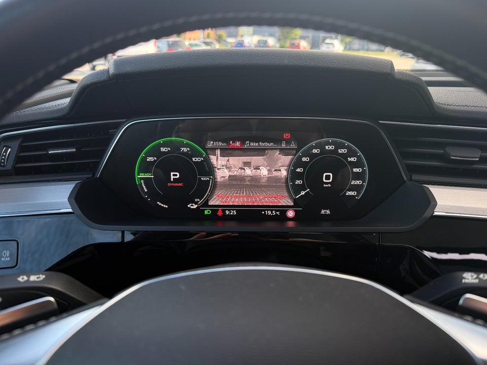 Audi e-tron 55 S-line quattro 5d