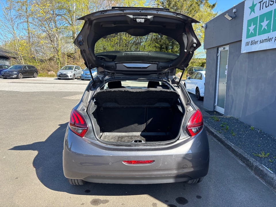 Peugeot 208 1,6 BlueHDi 100 Allure Sky 5d