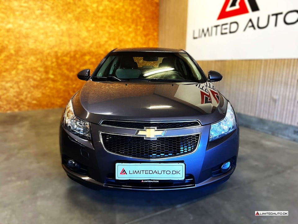 Chevrolet Cruze 2,0 VCDi 163 LS 4d