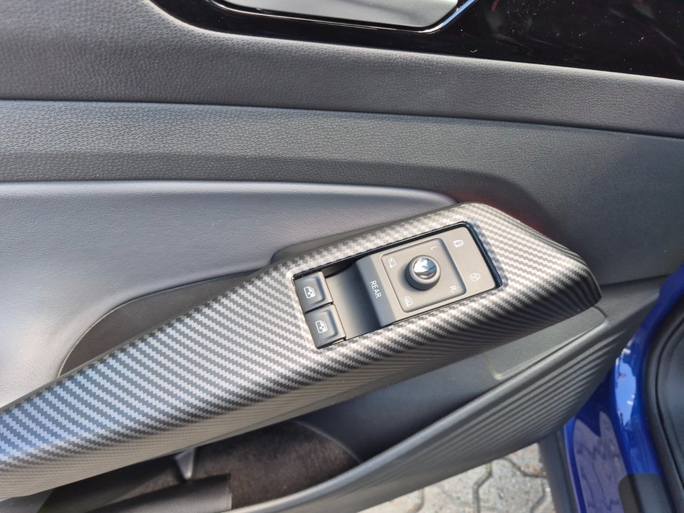 VW ID.4 77 Pro 4Motion 5d