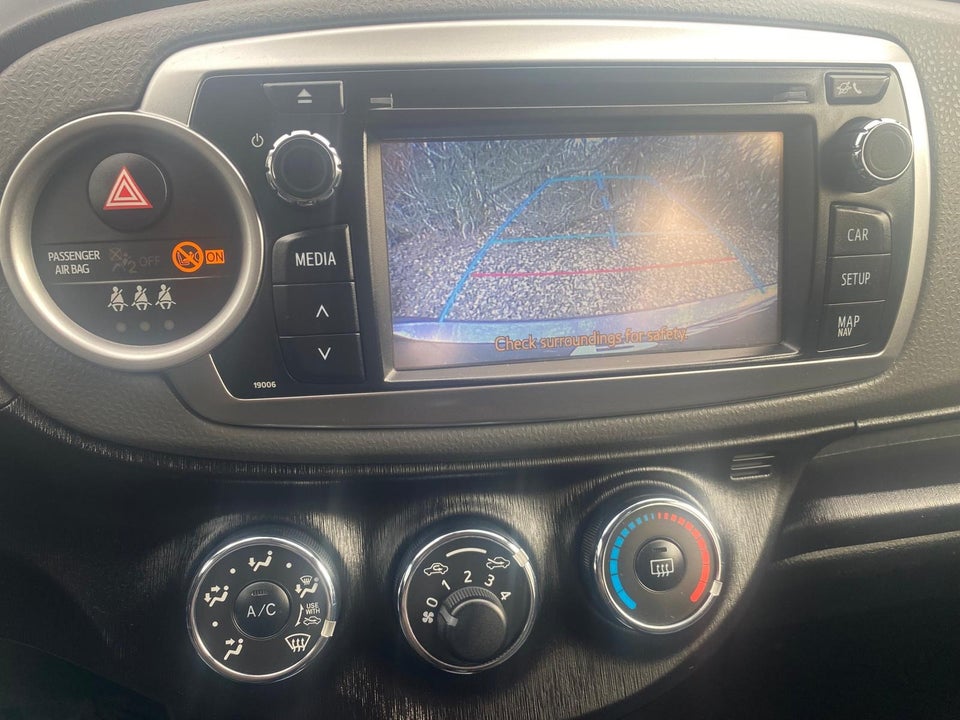 Toyota Yaris 1,0 VVT-i T2 Touch 5d