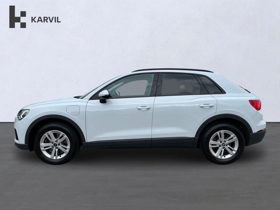 Audi Q3 45 TFSi e Attitude plus S-tr. 5d