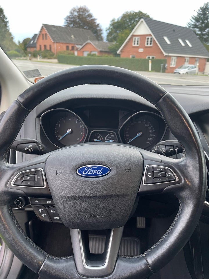 Ford Focus 1,0 SCTi 125 Business 5d