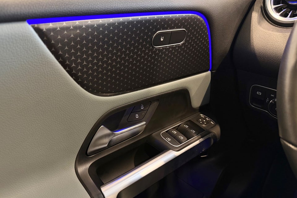 Mercedes EQB300 Progressive 4Matic 5d