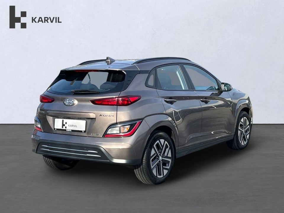 Hyundai Kona 64 EV Essential 5d