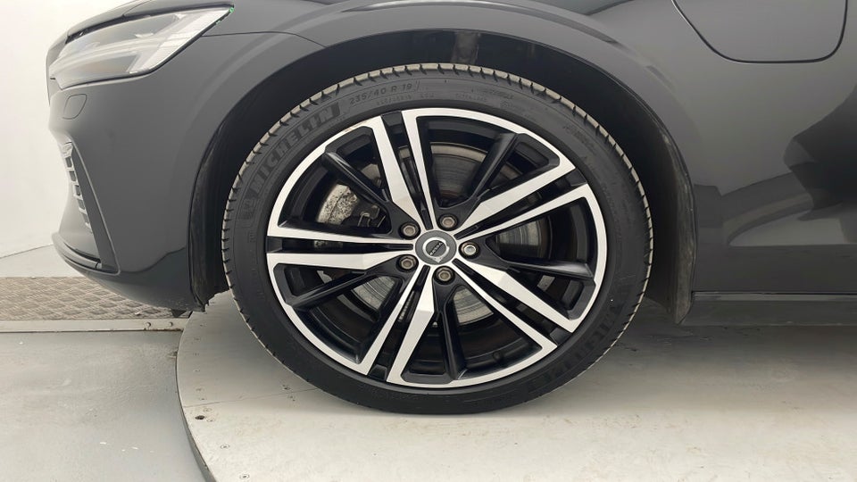 Volvo S60 2,0 T8 ReCharge R-Design aut. AWD 4d