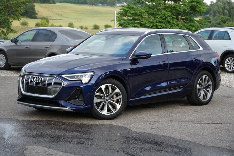 Audi e-tron 55 S-line quattro 5d