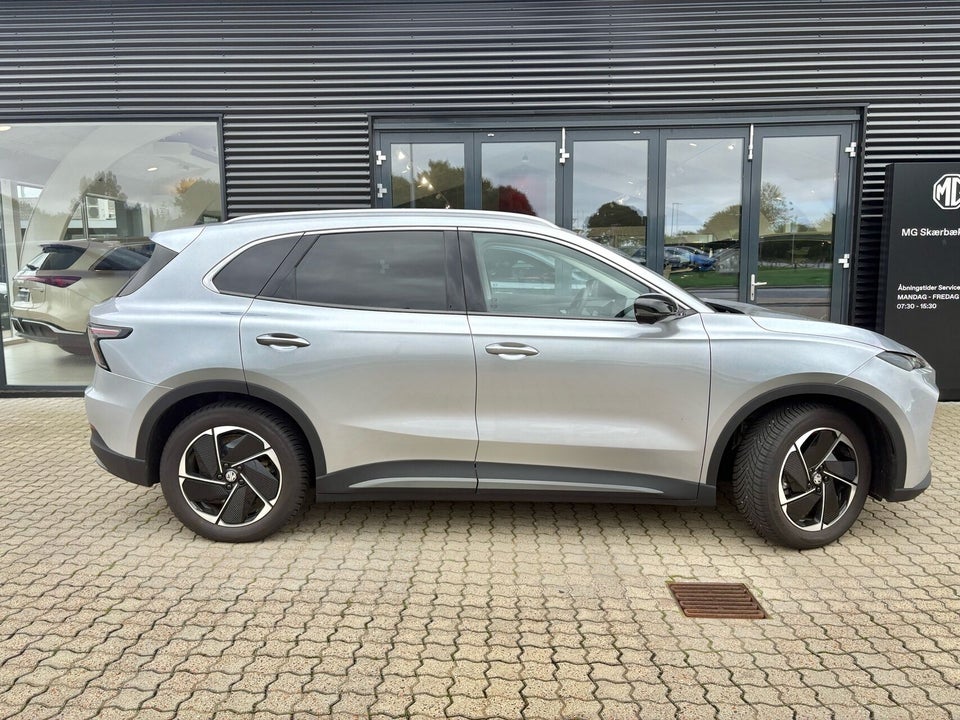MG MGS5 64 Luxury 5d