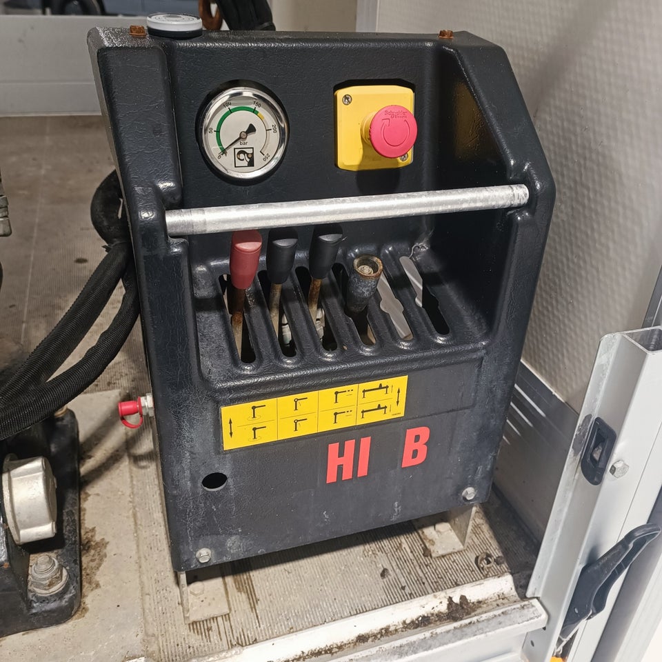 VW Crafter 35 2,0 TDi 177 Db.Kab m/lad L4