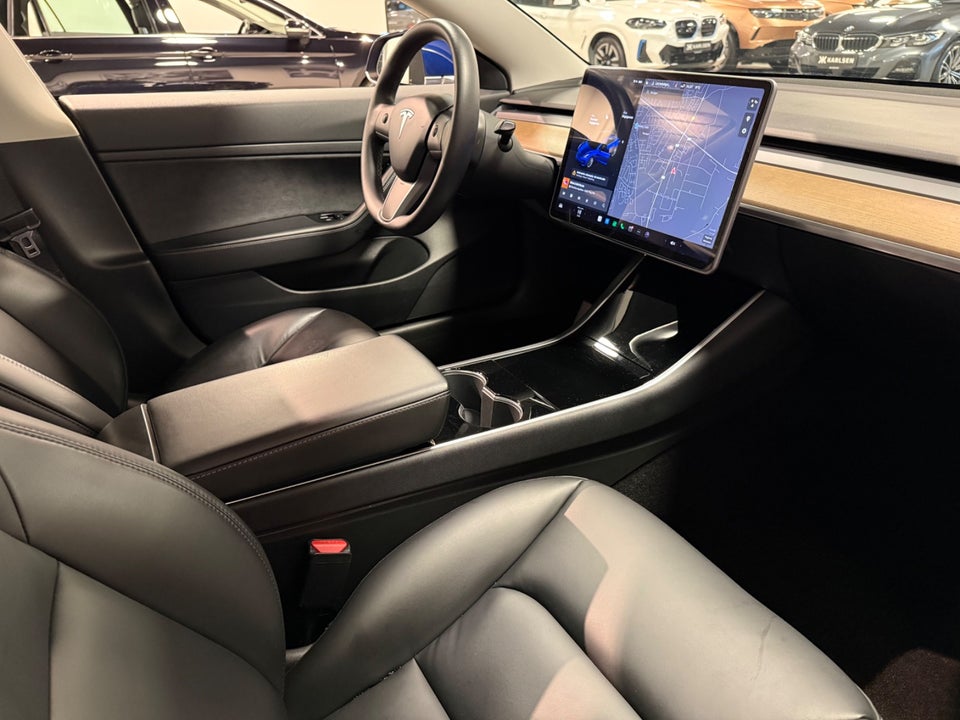 Tesla Model 3 Standard Range+ RWD 4d