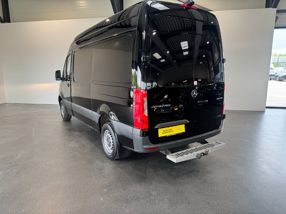 Mercedes Sprinter 317 2,0 CDi A2 Kassevogn aut. RWD