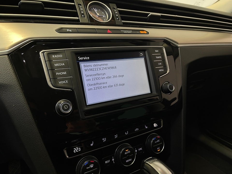 VW Passat 2,0 TDi 150 R-line DSG BMT 4d