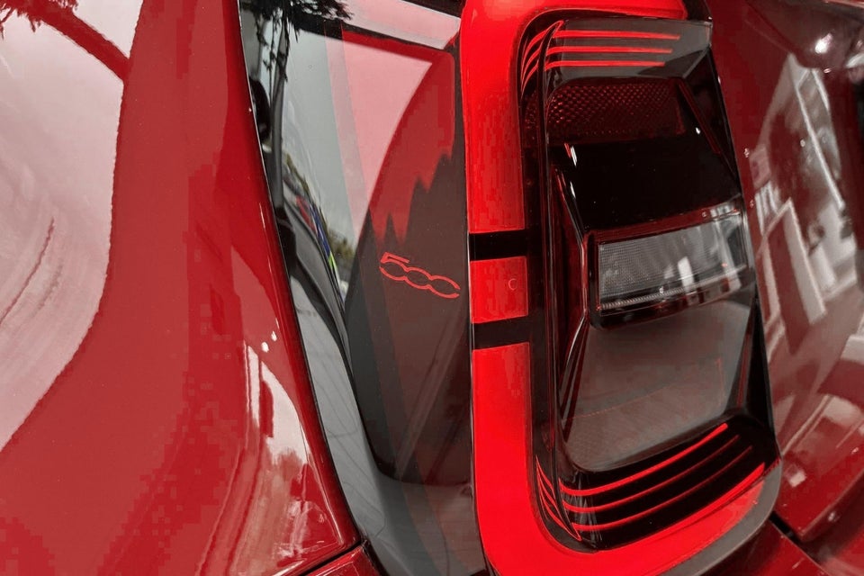 Fiat 500e 24 (RED) 3d